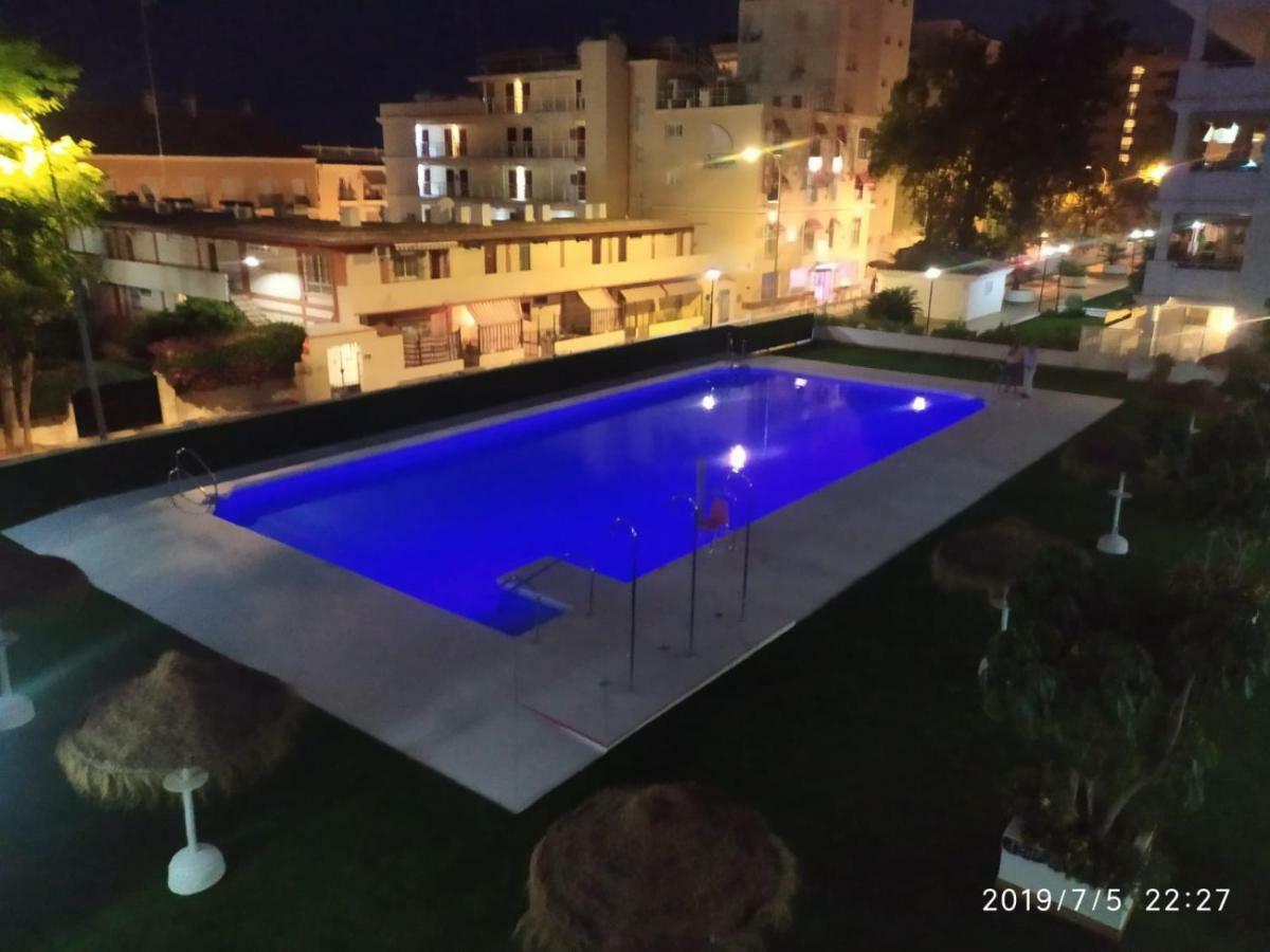 Carihuela Playa Nidos 1 Apartment *
